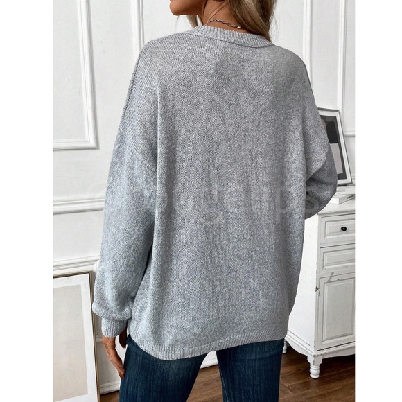 Gray Knit Pullover Loose Fit Sweater Long Sleeve Drop Shoulder - Picture 6 of 7